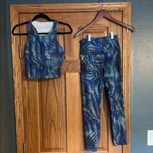 Lululemon Athletica Blue Patterned Set